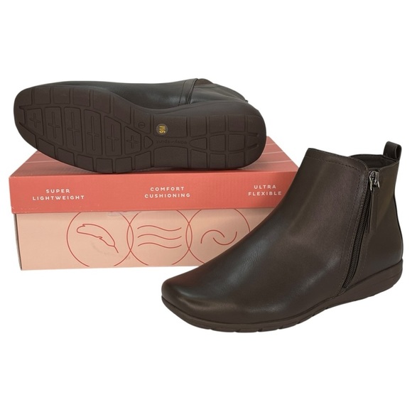 Easy Spirit Aleena3 Dark Brown Faux Leather Womens Booties Size 9M - Picture 10 of 11